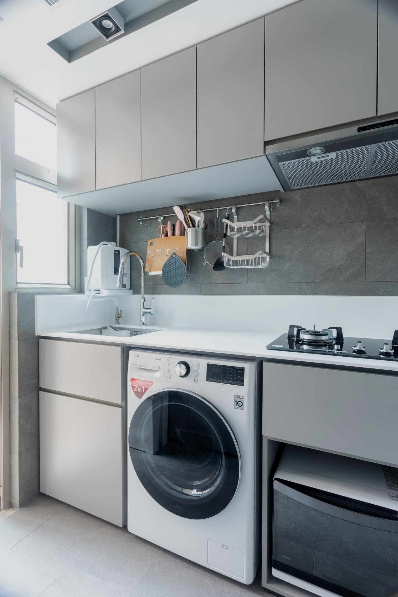 Clean & Warm interior detail 2