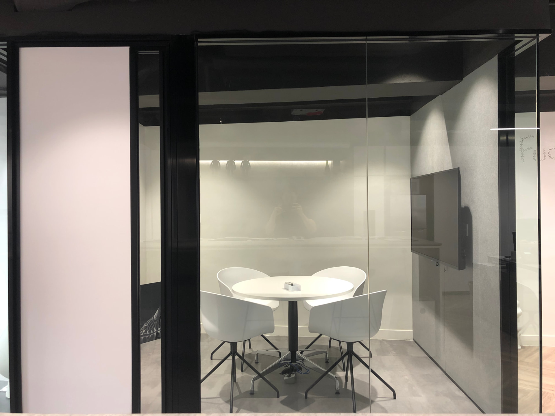 Clean & Minimal interior detail 4